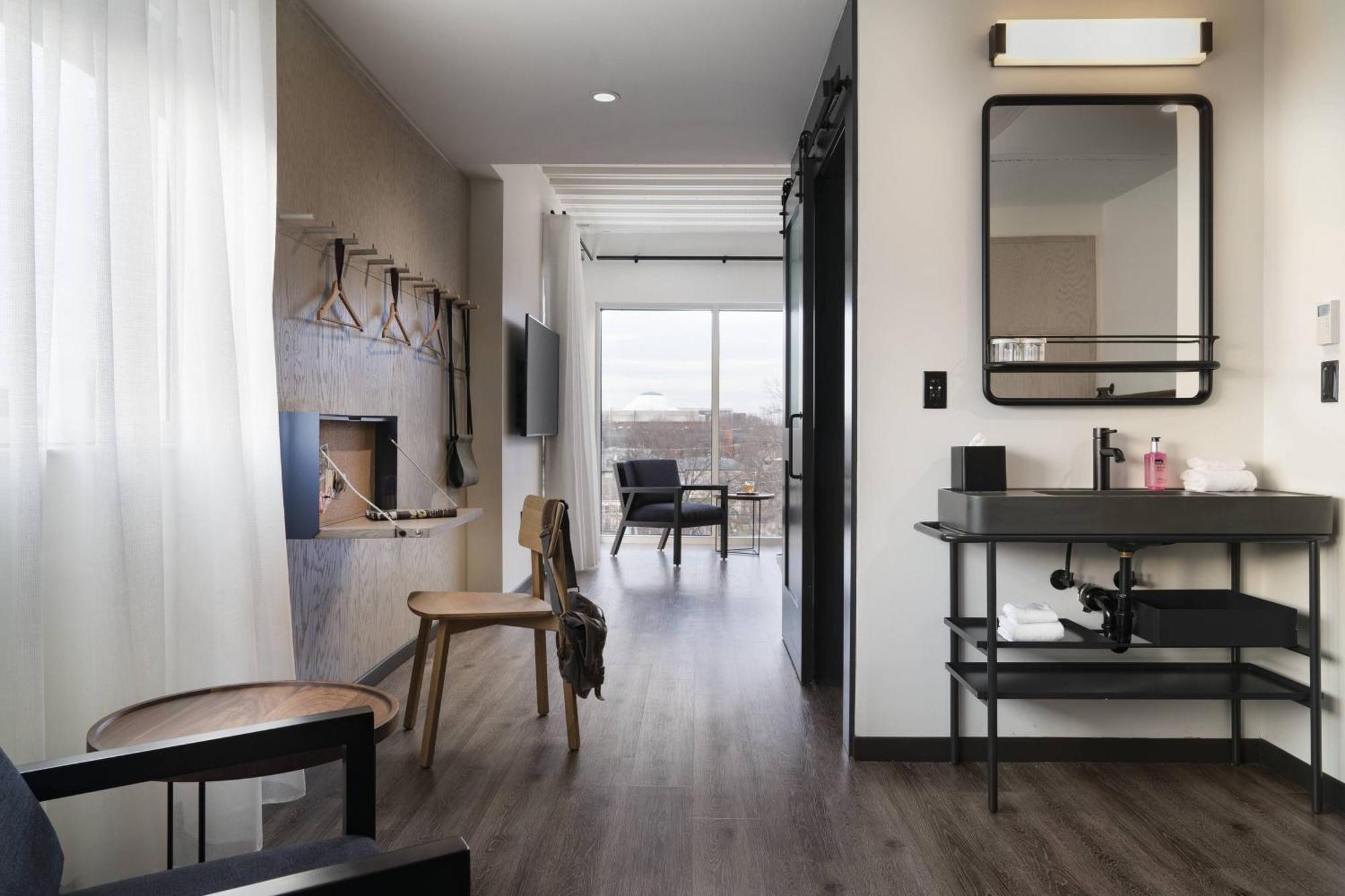 Moxy Nashville Vanderbilt Area Экстерьер фото